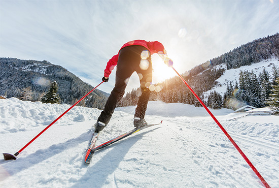 skiing-running-physical-therapy-clinic-advanced-physical-therapy-anchorage-seward-wasilla-soldotna-fairbanks-ak-1