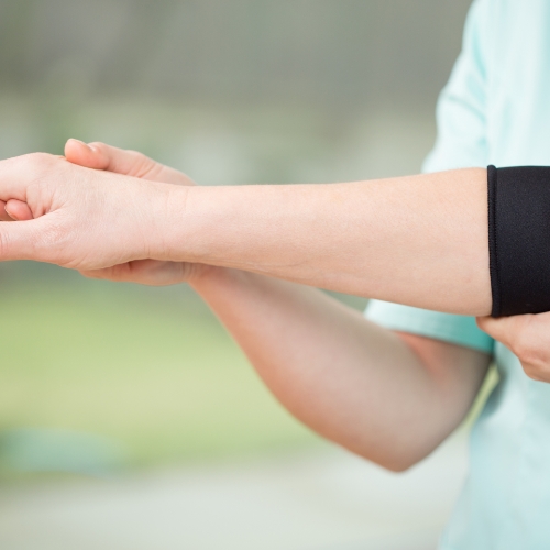 physical-therapy-clinic-blood-flow-restriction-advanced-physical-therapy-anchorage-seward-wasilla-soldotna-fairbanks-ak